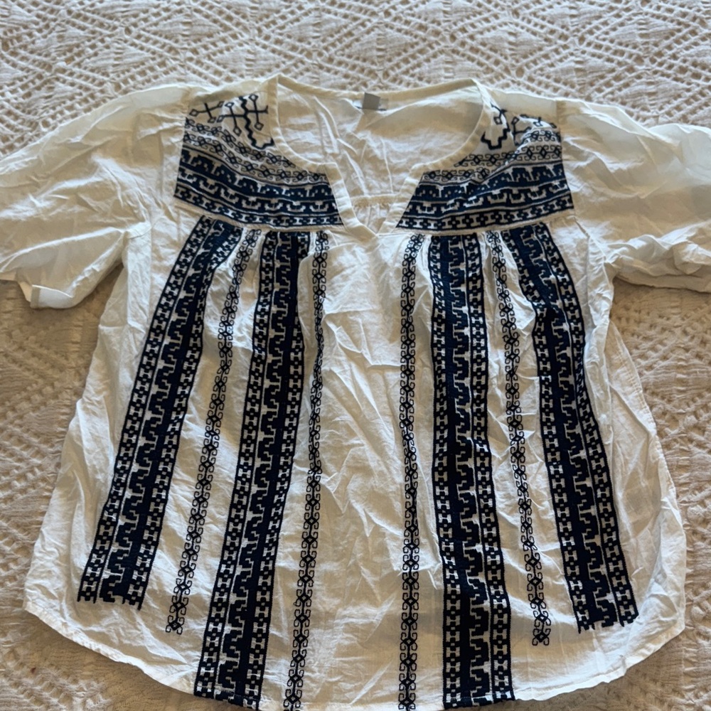 Hinge White Blouse with Black Embroidery
